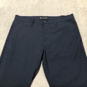 Travis Matthew pants size 38x32